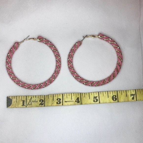 PINK SUEDE EARRINGS ✨✨✨ - Picture 3 of 4